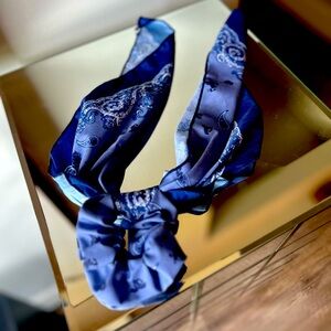 Blue Bandana Print Scrunchie – Classic & Cute